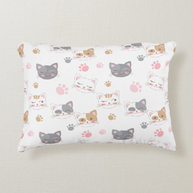 Niedliche Katze hat ein lächelndes Katzen-Muster Dekokissen (Vorderseite)