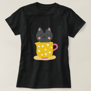 Niedliche Katze im Teacup-Cartoon auf Minze T-Shirt
