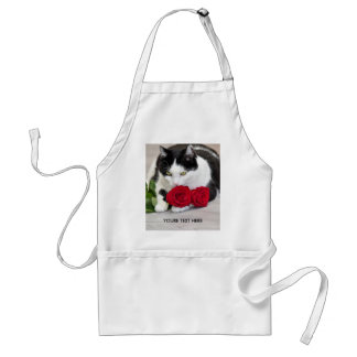 Niedliche Katze mit rote Rose Schürze