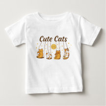 niedliche Katzen auf schwingendem Shirt.