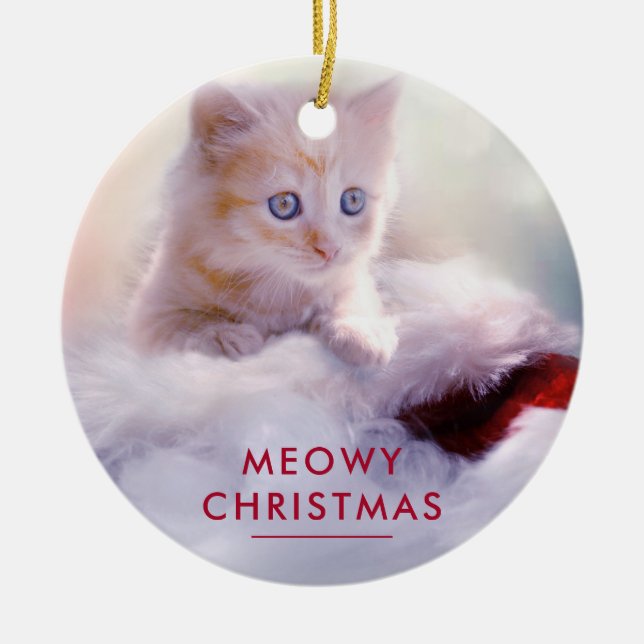 Niedliche Kittenruhe auf einer Weihnachtsmannmütze Keramik Ornament (Vorne)