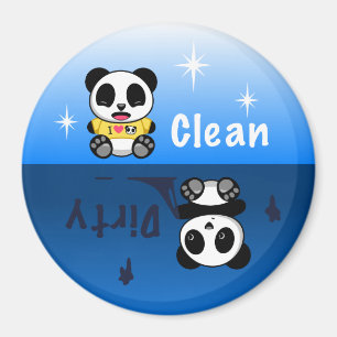 Niedliche kleine Pandas säubern schmutziges Magnet
