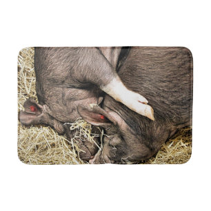 NIEDLICHE KLEINE SCHWEINE BADEMATTE