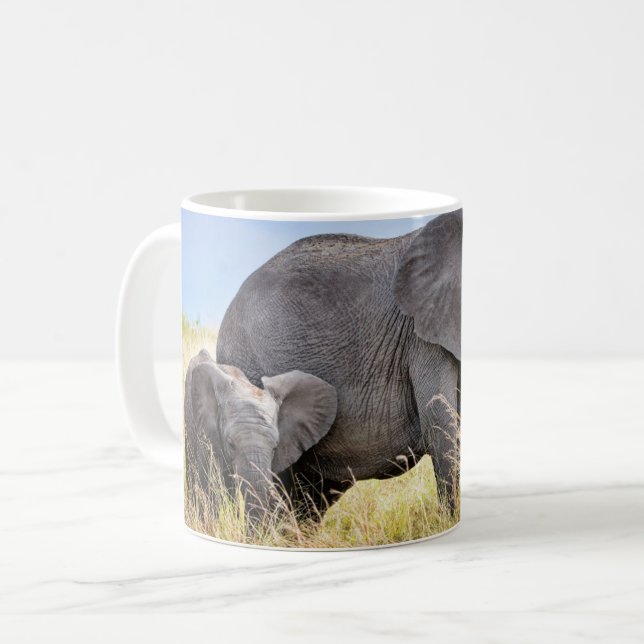 Niedliche Kleintiere | Afrikanische Elefanten und  Kaffeetasse (Vorderseite Links)