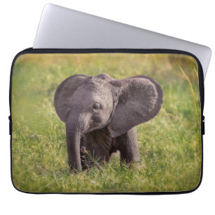 Niedliche Kleintiere   Baby Elephant Kenya Africa Laptopschutzhülle
