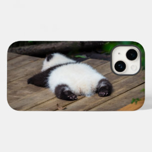 Niedliche Kleintiere Baby Giant Panda Schlafen Case-Mate iPhone 14 Hülle