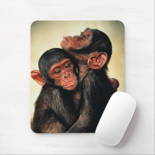 Niedliche Kleintiere Chimpanzee Hug Mousepad