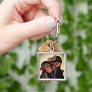 Niedliche Kleintiere   Chimpanzee Hug Schlüsselanhänger