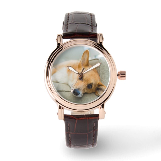 Niedliche Kleintiere | Corgi Puppy on Couch Armbanduhr (Vorderseite)