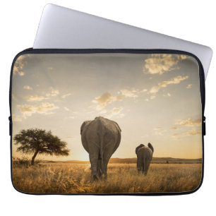 Niedliche Kleintiere Elephant Calf & Mother Laptopschutzhülle