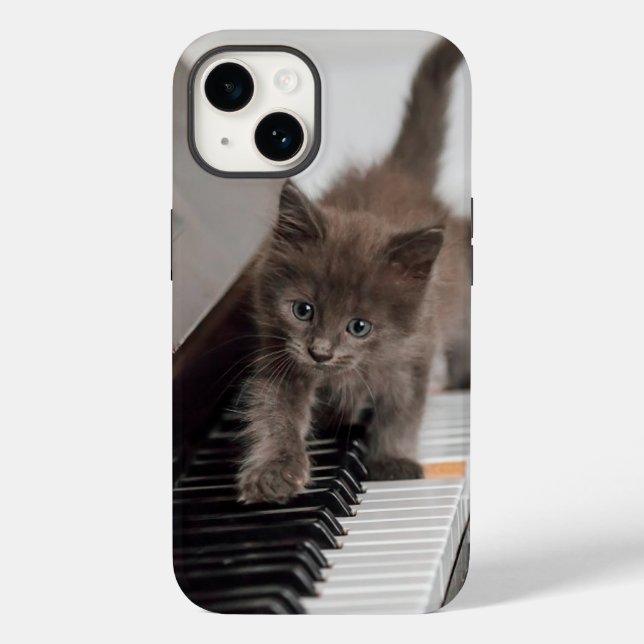 Niedliche Kleintiere | Kitten auf Piano Case-Mate iPhone 14 Hülle (Rückseite)