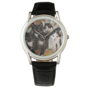 Niedliche Kleintiere   Schwarze und weiße Kätzchen Armbanduhr