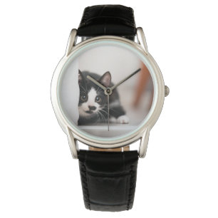 Niedliche Kleintiere   Schwarze und weiße Kätzchen Armbanduhr