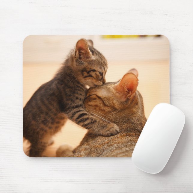 Niedliche Kleintiere | Tabby Kitten Kiss Mousepad (Mit Mouse)