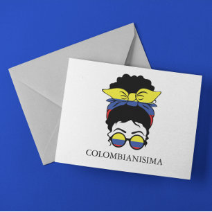 NIEDLICHE kolumbianische Mädchenflagge Postkarte