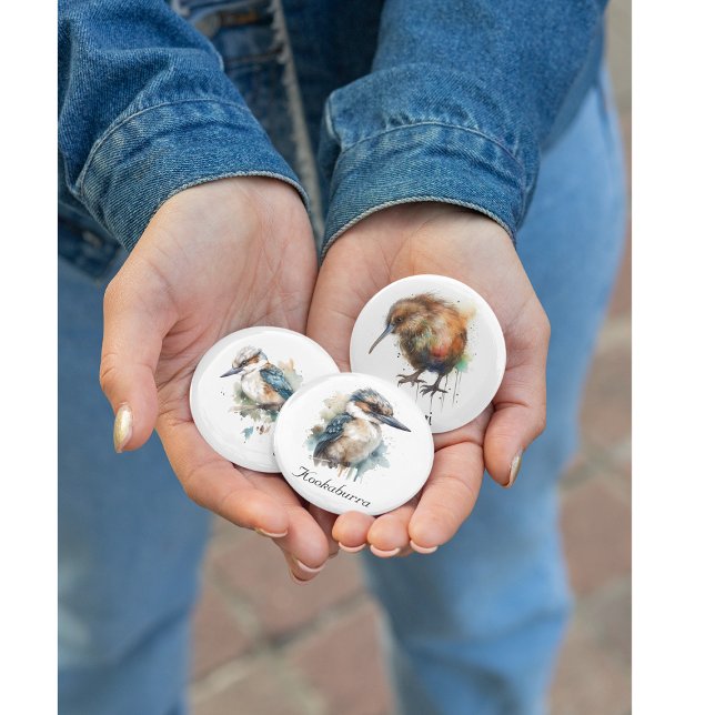 Niedliche Kookaburra auf einer Zweigstelle , Brauc Button (Von Creator hochgeladen)