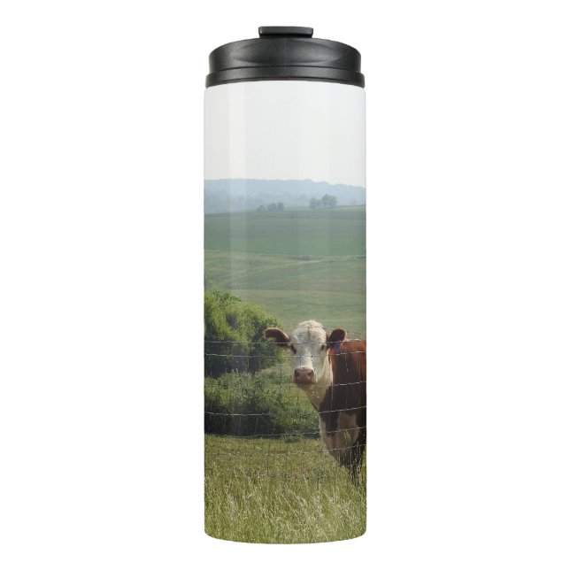 Niedliche Kuh im Betrieb Thermosbecher (Vorderseite)