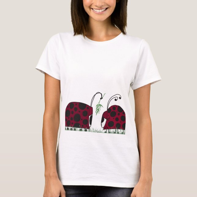 Niedliche Ladybugs und Mistletoe T-Shirt (Vorderseite)