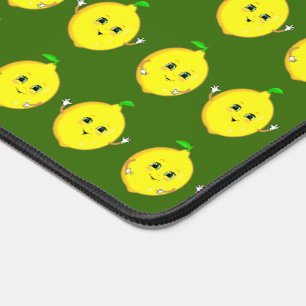 Niedliche Lemon Animes auf der Green Desk Mat Schreibtischunterlage
