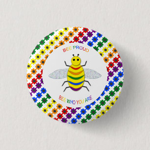 Niedliche LGBT-Proud-Regenbogenbiene und -Blume Button