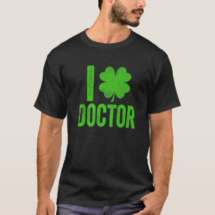 Niedliche Liebe Doctor Kleeblatt Irish Happy St Pa T-Shirt