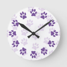 Niedliche Lila Paw-Drucke für die Uhr von Heimtier