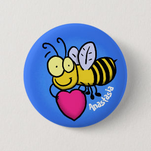 Niedliche lustige Biene mit Herz-Cartoon-Abbildung Button