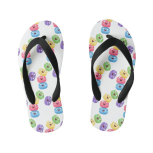 Niedliche Macaros Cartoon Illustration Kinderbadesandalen
