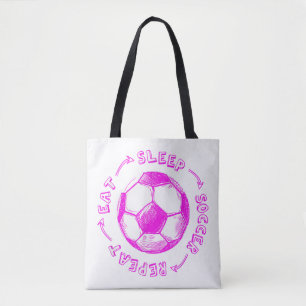 Niedliche Mädchen essen Schlafsoccer wiederholen - Tasche