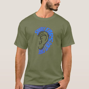 Niedliche Mikrotien blau und rosa T-Shirt