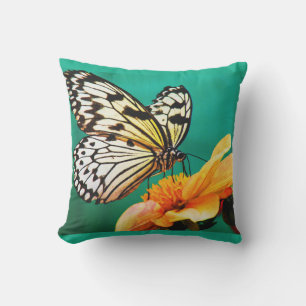 Niedliche moderne Fotografie Butterfly Gelbe Blume Kissen