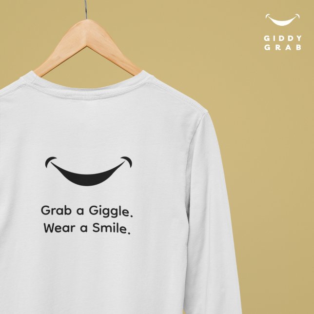 Niedliche moderne Typografie Giggle & Smile Simple T-Shirt (Von Creator hochgeladen)