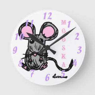Niedliche Mooska-Maus Runde Wanduhr