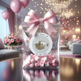 Niedliche Mutterkatze und Kätzchen auf dem Rundauf Runder Aufkleber