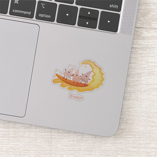 Niedliche nachos-Maischips beim Surfen Aufkleber (Ausschnitt)
