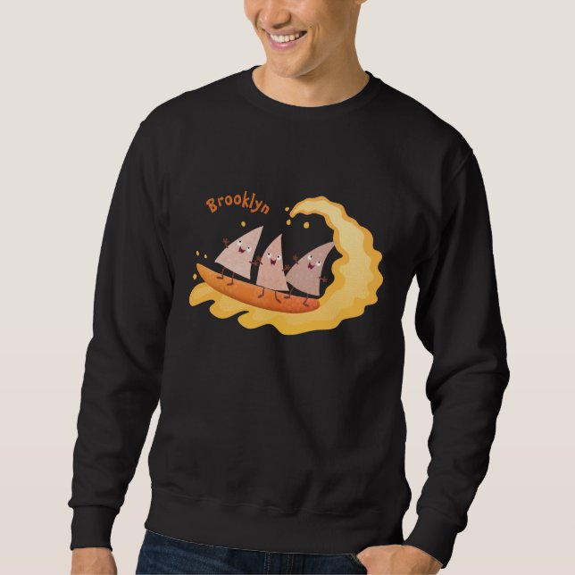 Niedliche nachos-Maischips beim Surfen Cartoon Sweatshirt (Vorderseite)