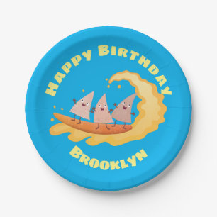 Niedliche nachos-Maischips beim Surfen Pappteller