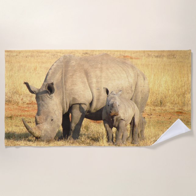 Niedliche Nashörner in Afrika Strandtuch (Vorderseite)