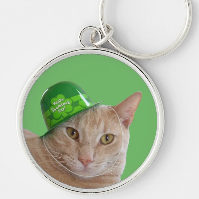 Niedliche Orange Cat mit einem grünen irischen Hut Schlüsselanhänger (Vorne)