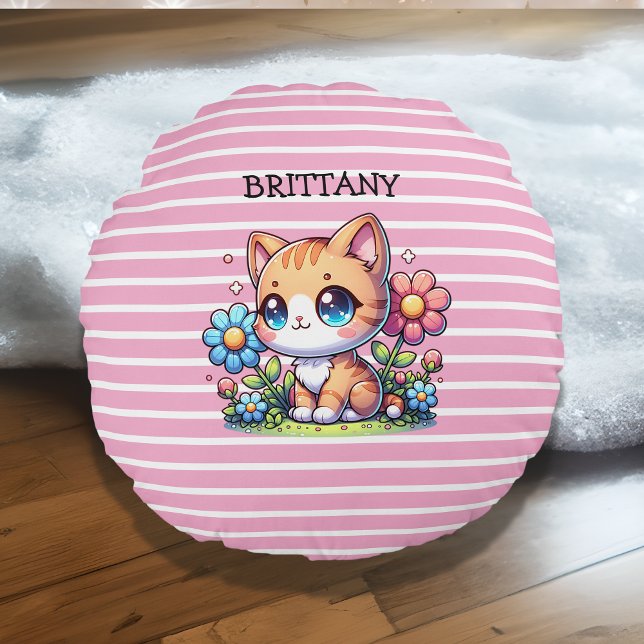 Niedliche Orange Kitty Cat bei Blume Personalisier Rundes Kissen (Von Creator hochgeladen)