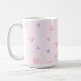 Niedliche Pastellmuscheln und Perlen in Rosa Kaffeetasse
