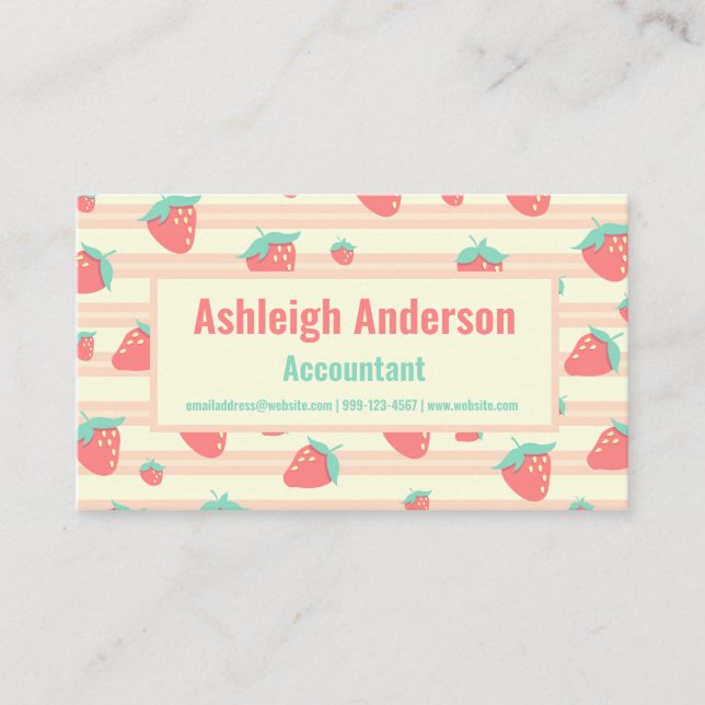 Niedliche Pastellrosa Erdbeeren und Crememuster Visitenkarte (Vorderseite)
