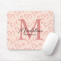 Niedliche Pastellrosa Herz-Muster-Script Monogram