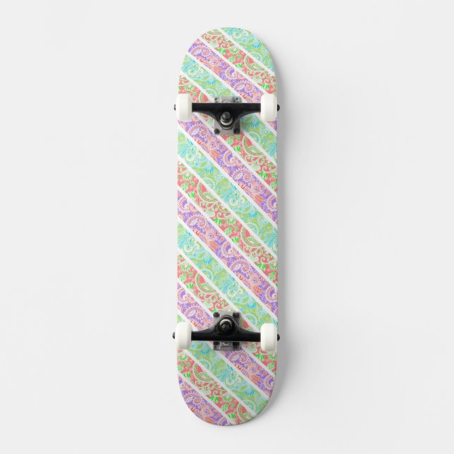 Niedliche Pastellstreifen für Blume Skateboard (Vorderseite)
