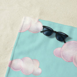 Niedliche Pastelltiere auf der Wolkenoberfläche Strandtuch