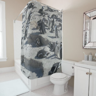 Niedliche Penguins auf Strand-Duschvorhang Duschvorhang