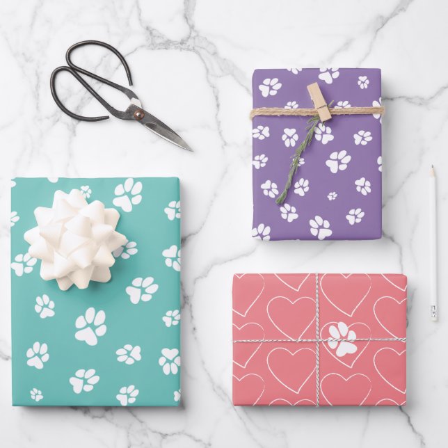 Niedliche Pfoten drucken Herzen auf aquamarinen, K Geschenkpapier Set (Vorderseite)