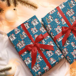 Niedliche Pinguine in Red Hats Blue Christmas Geschenkpapier<br><div class="desc">Dieses blaue Weihnachtspapier zeigt ein lustiges Muster von Pinguinen in roten Weihnachtsmannmützen, die Winterferien feiern. Funny Pinguine dekorieren Weihnachtsbäume, treffen sich mit Freunden und Familie, und Eis Skate, so ist dieses Design perfekt für festliche Geschenkpackungen. Dieses Muster befindet sich auf einem soliden, blauen Hintergrund.</div>