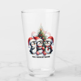 Niedliche Pinguine in Weihnachtsmannmützen Persona Glas