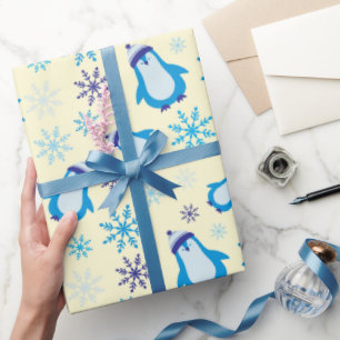 Niedliche Pinguine und blaue Schneeflocken Gelb Na Geschenkpapier